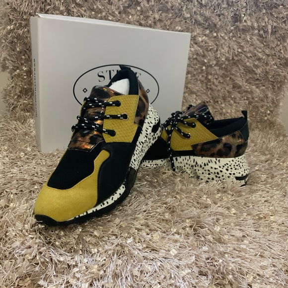 Meet your Posher, Ramona - Picture 8 of 15